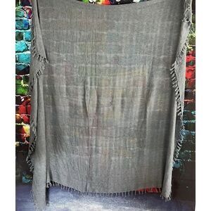 T&B Fringe Trim Throw Blanket